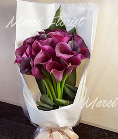 **BQ13** Calla Lily Long Bouquet (Many Colors Combination) <br>馬蹄蘭 長形花束 (有其他顏色選擇)