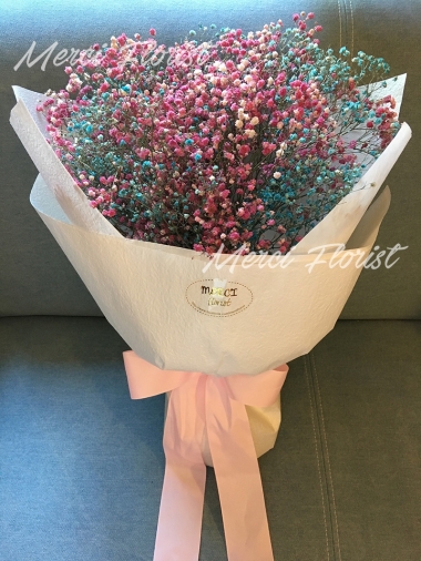 **KBQ06** Star Flower Round Bouquet in 2 colors - Blue and Pink<br>滿天星 圓形花束 2色 - 藍色及粉色